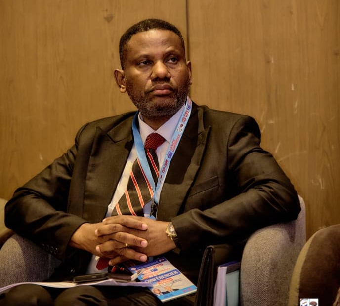 CES-UDPS : l’ambassadeur, professeur Daniel Makiese Mwana Wa Nzambi, présente les priorités stratégiques dans le partenariat USA–RDC